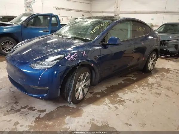 5YJYGDEE2MF209015 2021 TESLA MODEL Y - Image 2