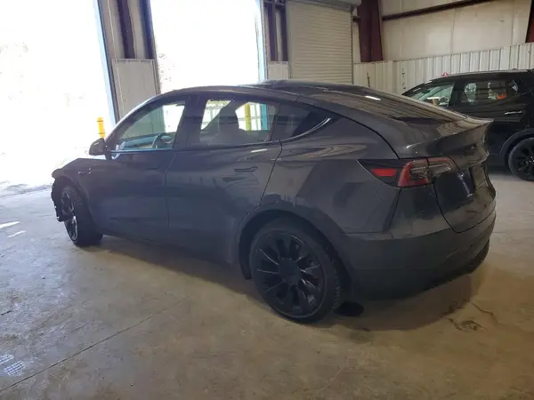 5YJYGDEE2MF210102 2021 TESLA MODEL Y - Image 2