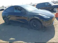 5YJYGDEE2MF218605 2021 TESLA MODEL Y