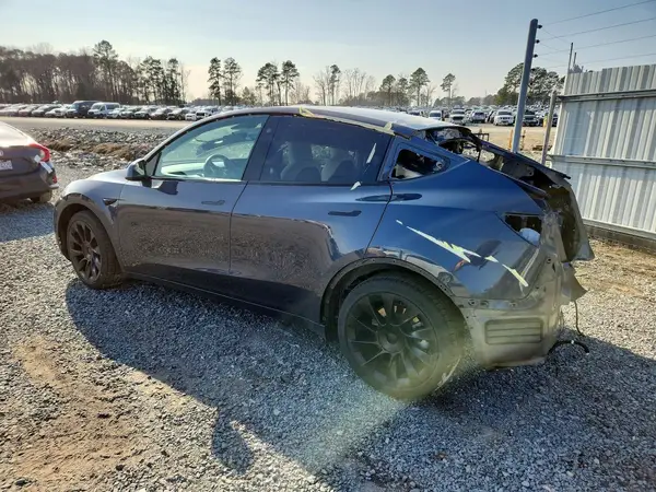 5YJYGDEE2MF231001 2021 TESLA MODEL Y - Image 2