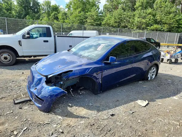 5YJYGDEE2MF233590 2021 TESLA MODEL Y - Image 1