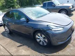 5YJYGDEE2MF242063 2021 TESLA MODEL Y