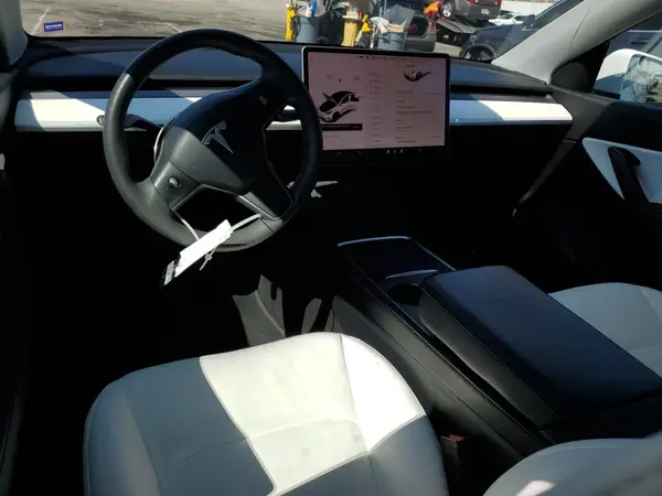 5YJYGDEE2MF243701 2021 TESLA MODEL Y - Image 8