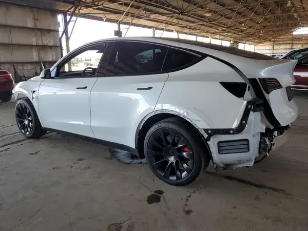 5YJYGDEE2MF243858 2021 TESLA MODEL Y - Image 2