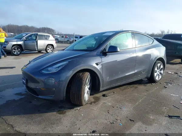 5YJYGDEE2MF253385 2021 TESLA MODEL Y - Image 2