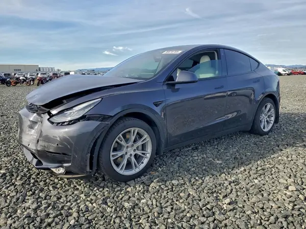 5YJYGDEE2MF257355 2021 TESLA MODEL Y - Image 1