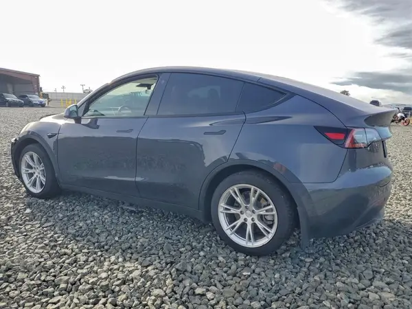 5YJYGDEE2MF257355 2021 TESLA MODEL Y - Image 2