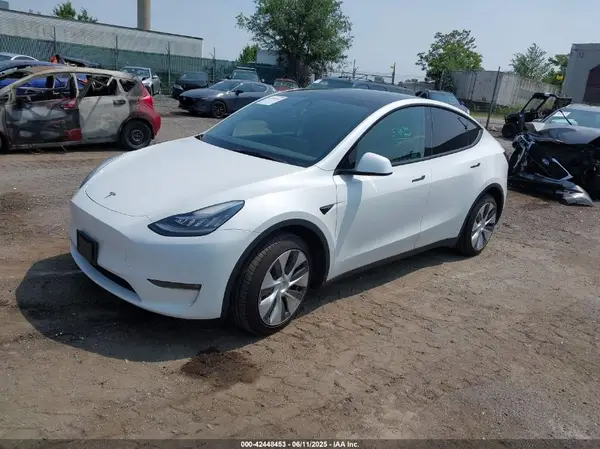 5YJYGDEE2MF261874 2021 TESLA MODEL Y - Image 2