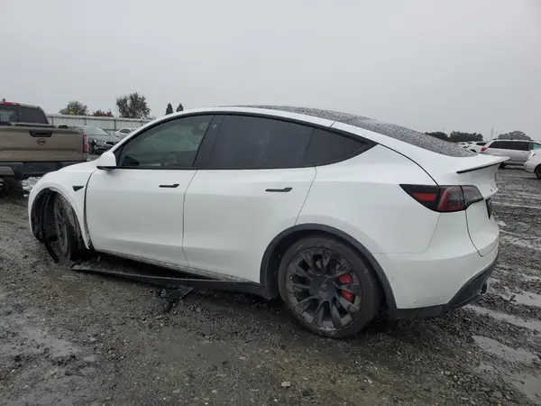 5YJYGDEE2MF264788 2021 TESLA MODEL Y - Image 2