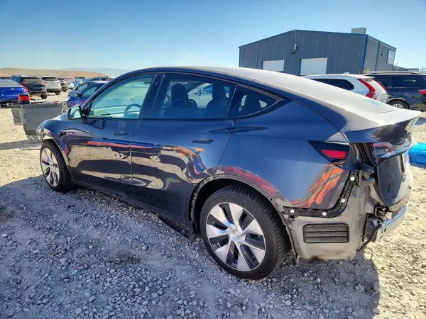 5YJYGDEE2MF273295 2021 TESLA MODEL Y - Image 2
