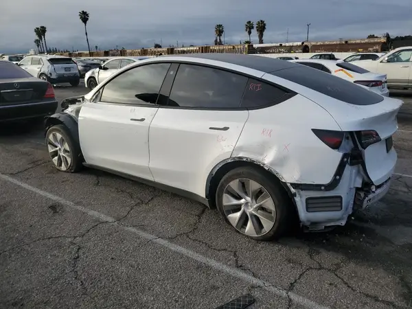 5YJYGDEE2MF278223 2021 TESLA MODEL Y - Image 2