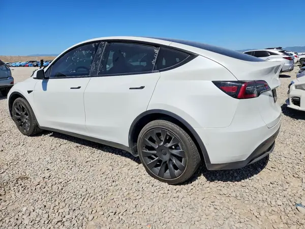 5YJYGDEE2MF278769 2021 TESLA MODEL Y - Image 2