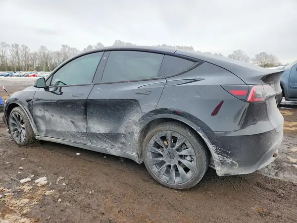 5YJYGDEE2MF280862 2021 TESLA MODEL Y - Image 2