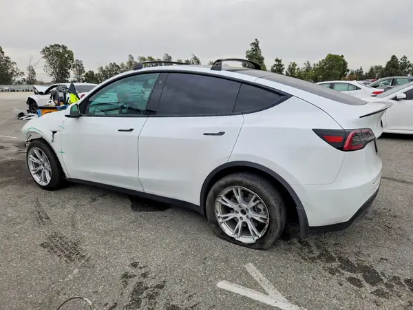 5YJYGDEE2MF293322 2021 TESLA MODEL Y - Image 2