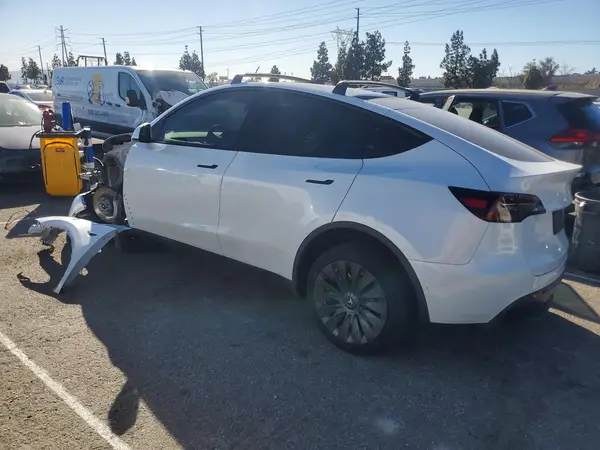 5YJYGDEE2MF294292 2021 TESLA MODEL Y - Image 2