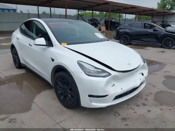 5YJYGDEE2MF299721 2021 TESLA MODEL Y - Image 1