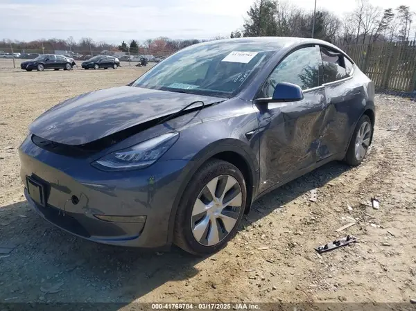 5YJYGDEE2MF300009 2021 TESLA MODEL Y - Image 2