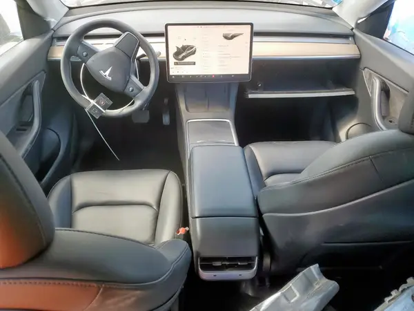 5YJYGDEE2MF300835 2021 TESLA MODEL Y - Image 8