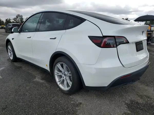 5YJYGDEE2MF303332 2021 TESLA MODEL Y - Image 2