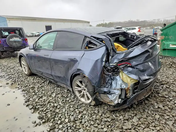 5YJYGDEE3LF006844 2020 TESLA MODEL Y - Image 2