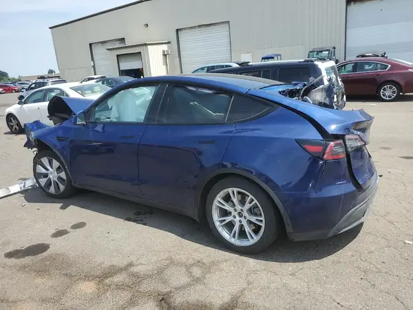 5YJYGDEE3LF009078 2020 TESLA MODEL Y - Image 2