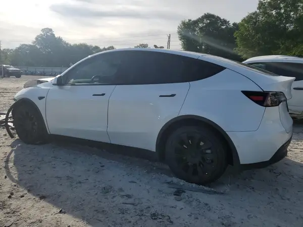 5YJYGDEE3LF012837 2020 TESLA MODEL Y - Image 2