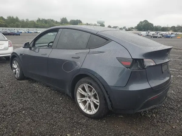 5YJYGDEE3LF013549 2020 TESLA MODEL Y - Image 2