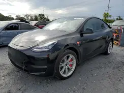 5YJYGDEE3LF017780 2020 TESLA MODEL Y