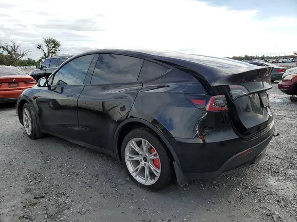 5YJYGDEE3LF017780 2020 TESLA MODEL Y - Image 2