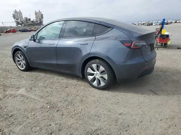 5YJYGDEE3LF025961 2020 TESLA MODEL Y - Image 2