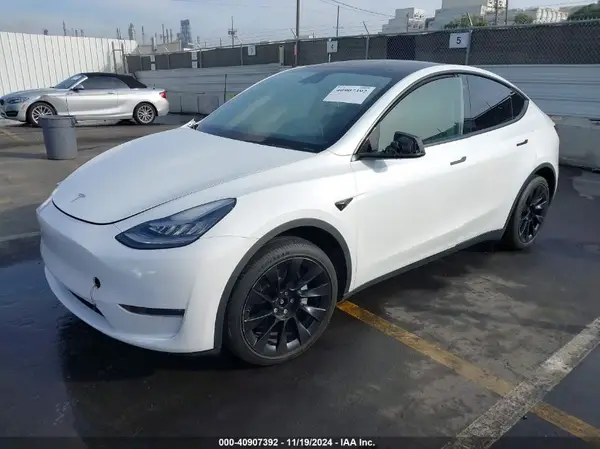 5YJYGDEE3LF033283 2020 TESLA MODEL Y - Image 2