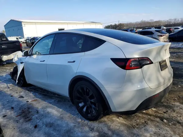 5YJYGDEE3LF037141 2020 TESLA MODEL Y - Image 2