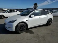 5YJYGDEE3LF038807 2020 TESLA MODEL Y