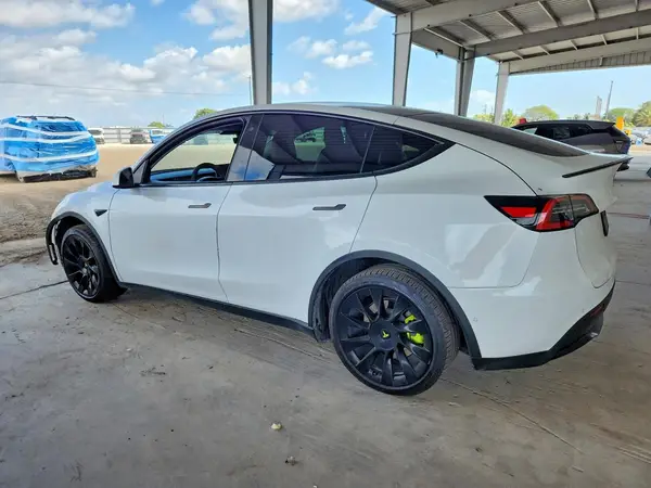 5YJYGDEE3LF039892 2020 TESLA MODEL Y - Image 2