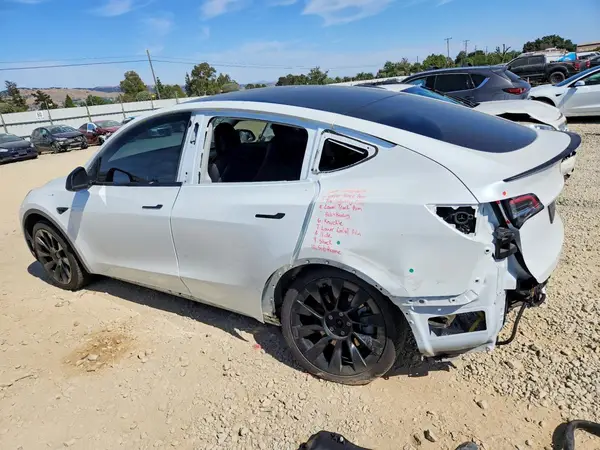 5YJYGDEE3LF040377 2020 TESLA MODEL Y - Image 2