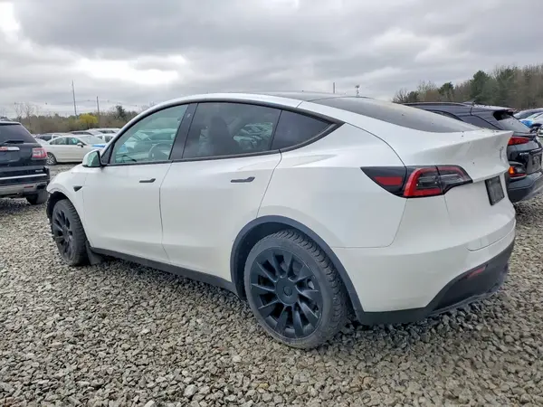 5YJYGDEE3LF040458 2020 TESLA MODEL Y - Image 2