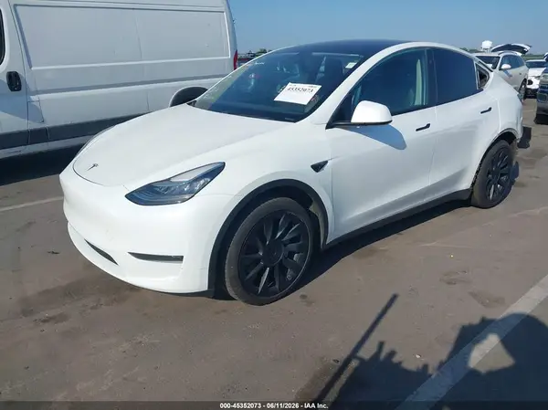 5YJYGDEE3LF045773 2020 TESLA MODEL Y - Image 2