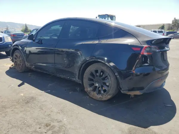 5YJYGDEE3LF045904 2020 TESLA MODEL Y - Image 2