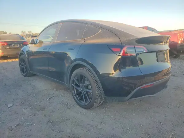 5YJYGDEE3LF046180 2020 TESLA MODEL Y - Image 2