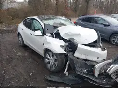 5YJYGDEE3LF047720 2020 TESLA MODEL Y
