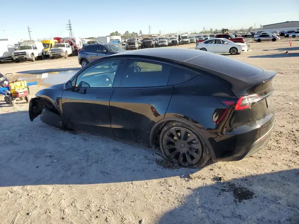 5YJYGDEE3LF055137 2020 TESLA MODEL Y - Image 2