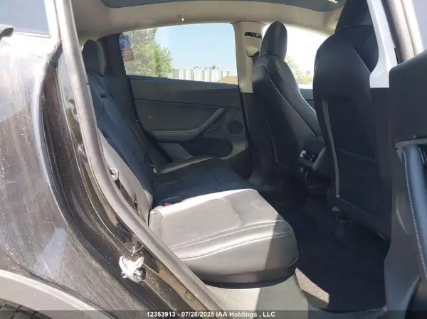5YJYGDEE3MF061859 2021 TESLA MODEL Y - Image 8