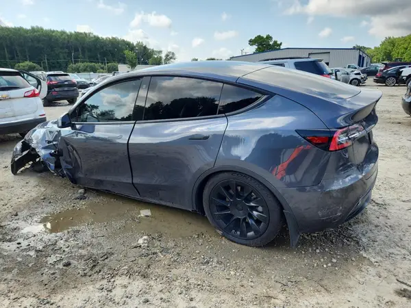 5YJYGDEE3MF064910 2021 TESLA MODEL Y - Image 2