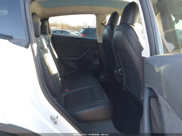 5YJYGDEE3MF065541 2021 TESLA MODEL Y - Image 8