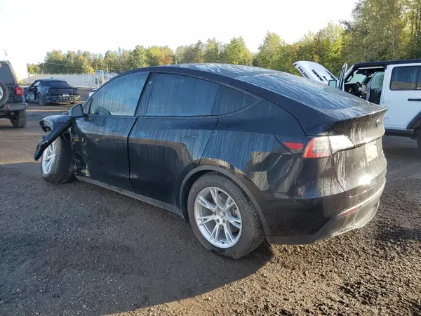5YJYGDEE3MF067239 2021 TESLA MODEL Y - Image 2