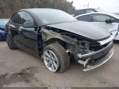 5YJYGDEE3MF068715 2021 TESLA MODEL Y