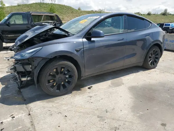 5YJYGDEE3MF076717 2021 TESLA MODEL Y - Image 1