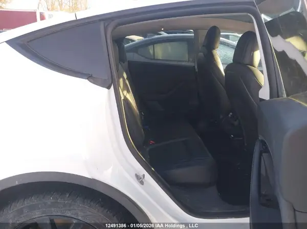5YJYGDEE3MF078533 2021 TESLA MODEL Y - Image 8