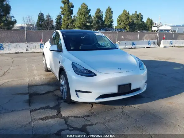 5YJYGDEE3MF086339 2021 TESLA MODEL Y - Image 1