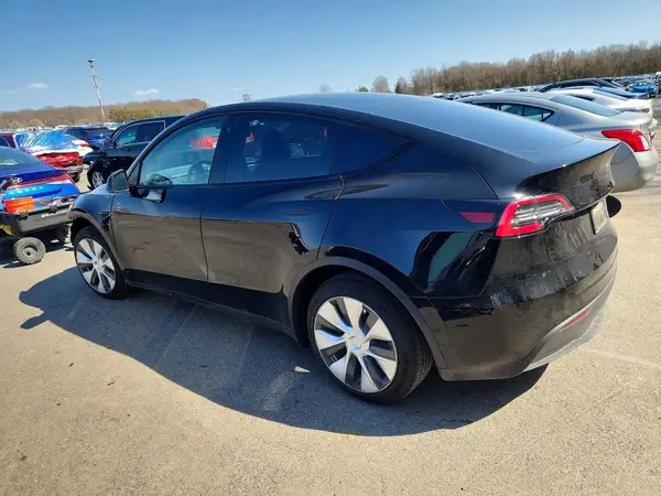 5YJYGDEE3MF089399 2021 TESLA MODEL Y - Image 2